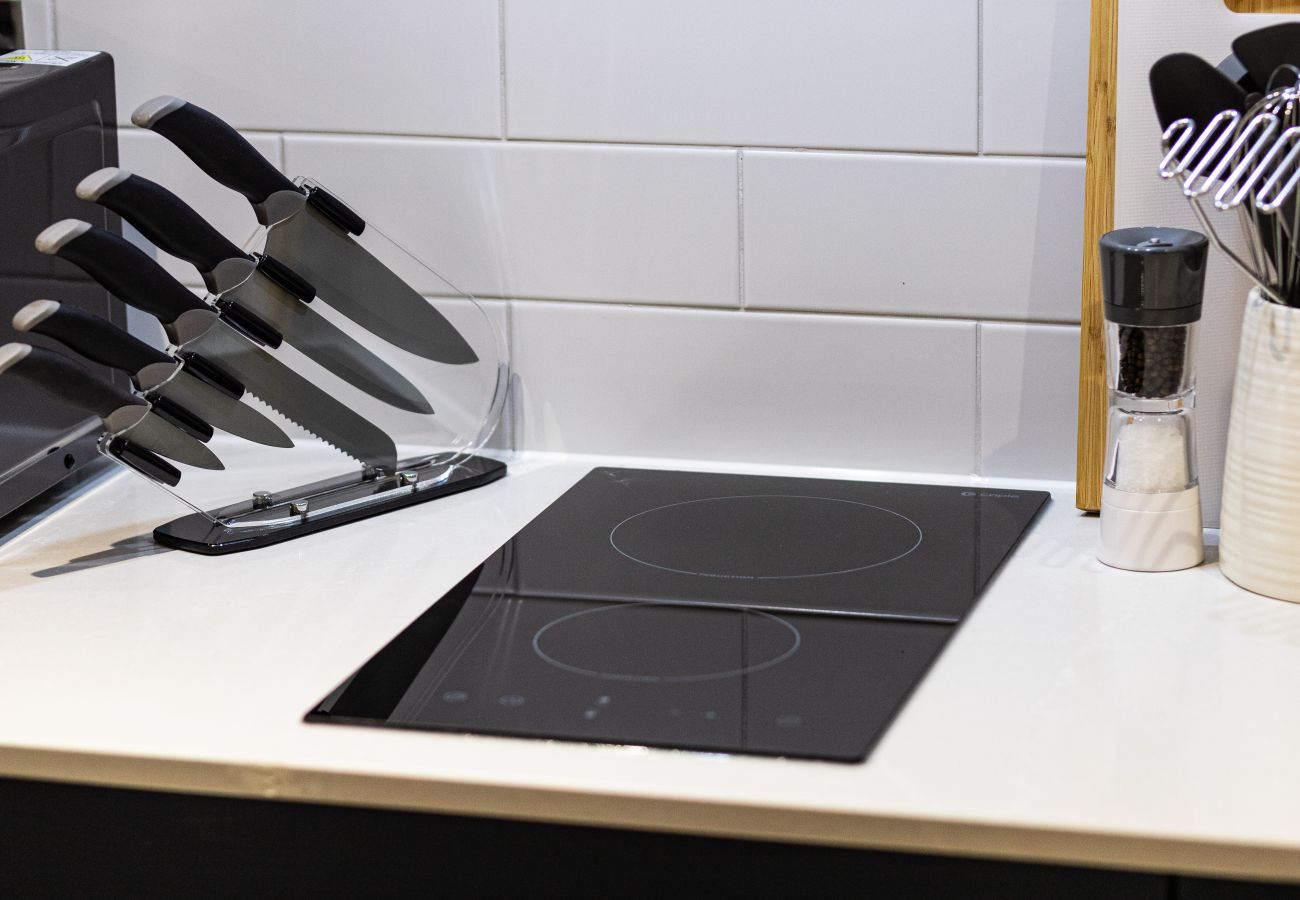 Image showing well equipped kitchen inside Rock Mill Studio Apartment 18