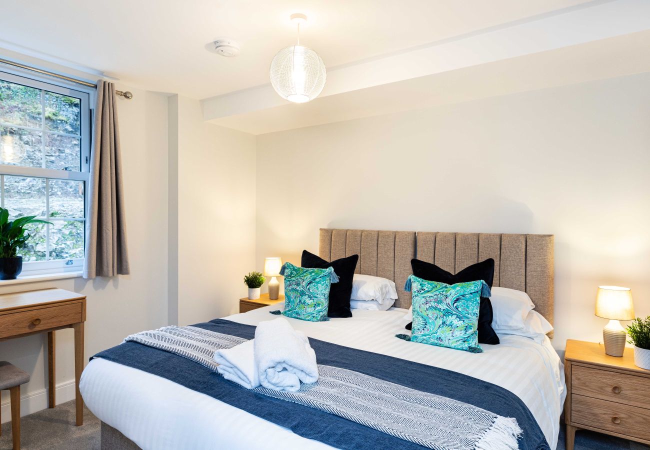 Image showing the bedroom inside apartment 27 at Rock mill