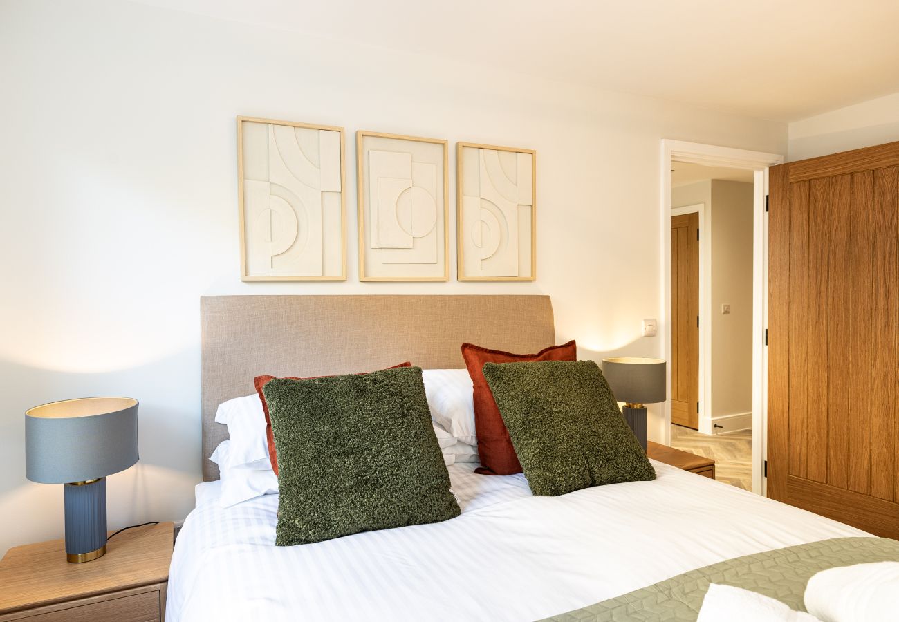 Image showing the bedroom furnishings inside rock mill apartment 13