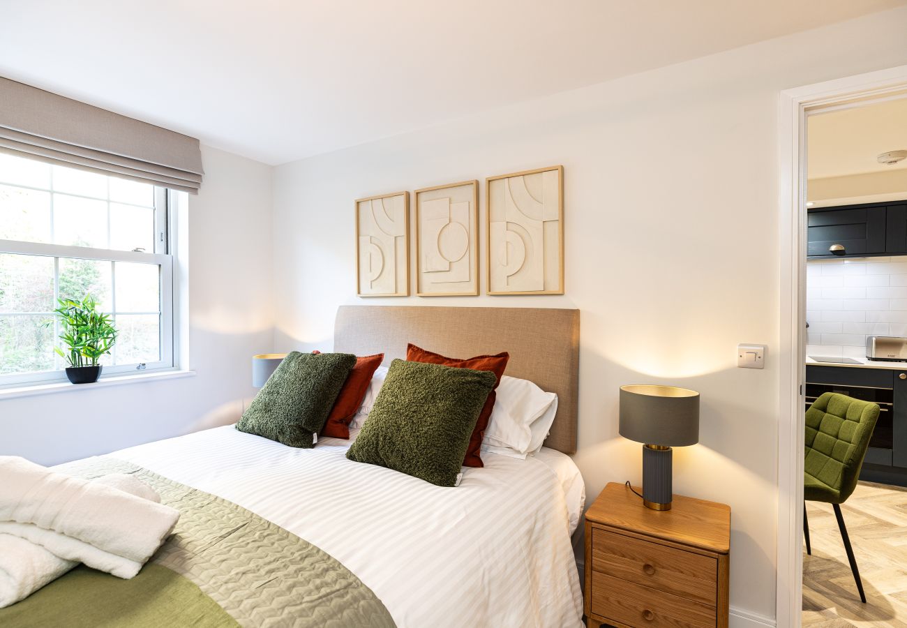 Image showing the bedroom inside rock mill apartment 13