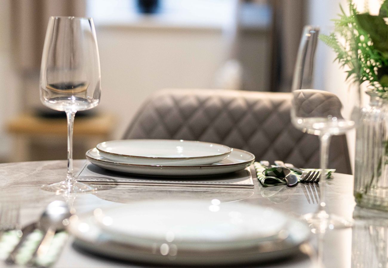 Image of the dining area details inside rock mill holiday apartment 37