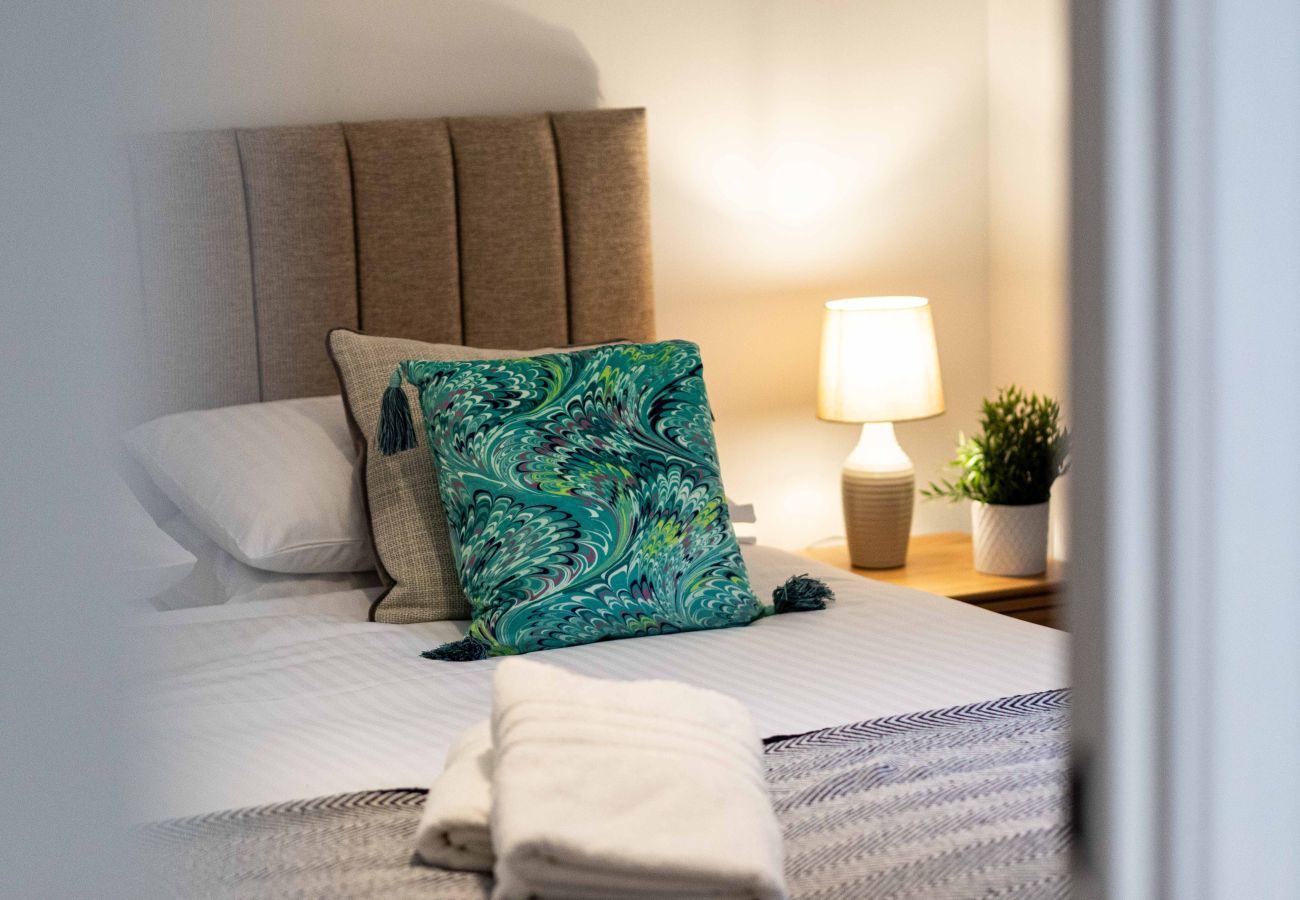 Image showing the bedroom details of rock mill apartment 37