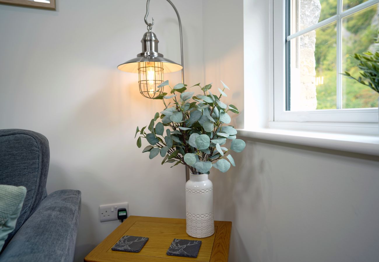 Image showing the stylish decor inside the living area of Rock mill holiday apartment 36